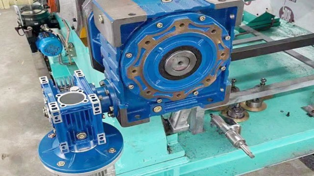 无锡橡塑机械蜗轮蜗杆减速机使用案例！